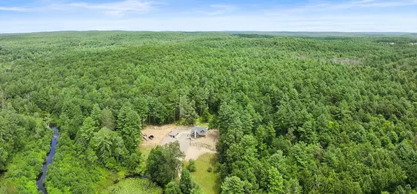 Douglas, MA 01516,22 Potter Rd