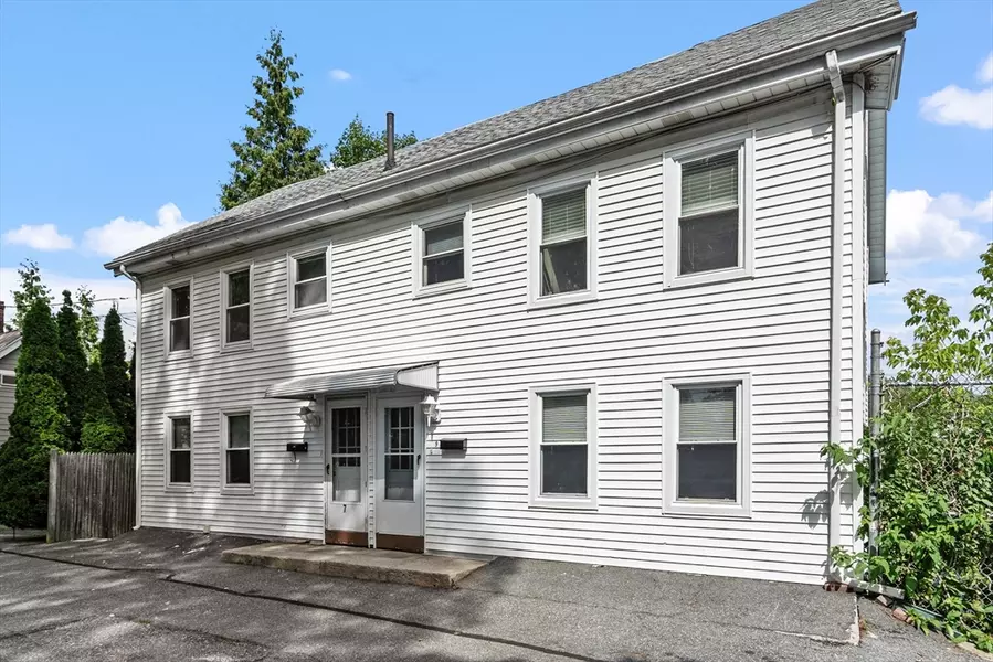 7-9 Oriental Ct, Stoneham, MA 02180