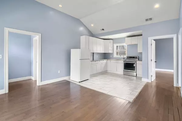 Brockton, MA 02301,211 Green St