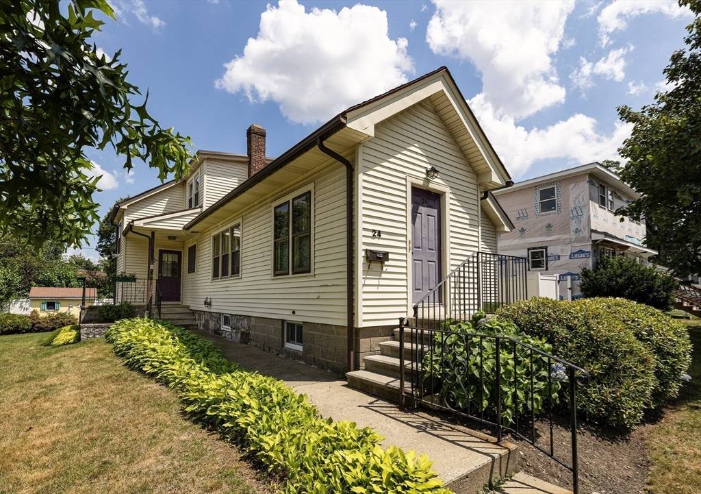 Worcester, MA 01604,24 Puritan Ave