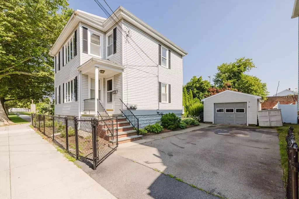 Fall River, MA 02724,1004 Slade St