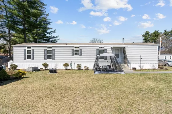 Orange, MA 01364,519 East River Street #62