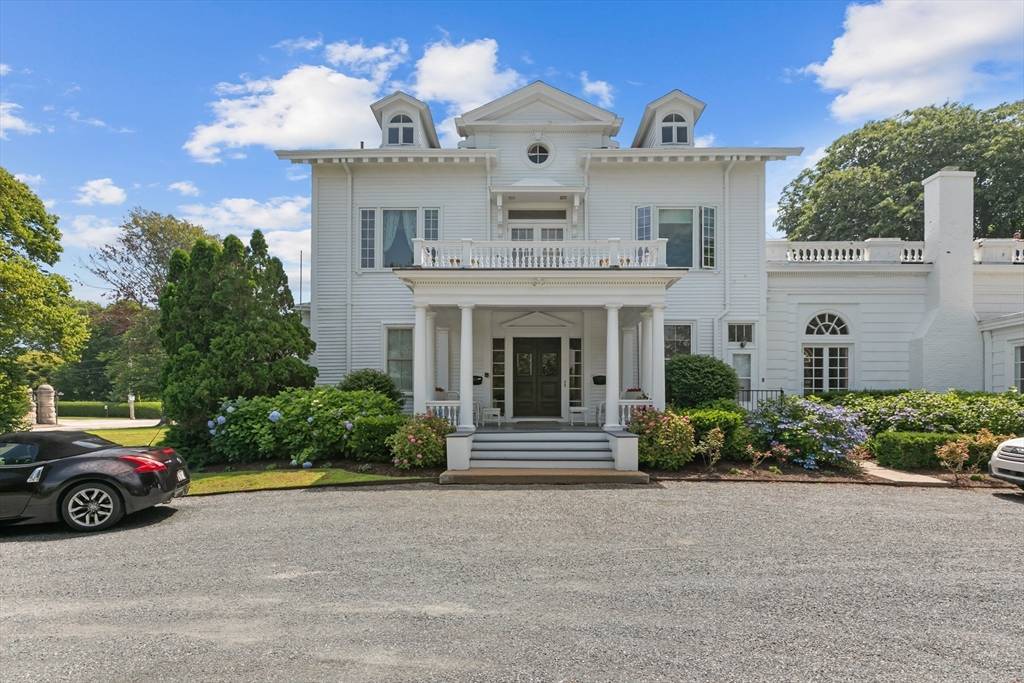 718 Bellevue Ave. #5, Newport, RI 02840