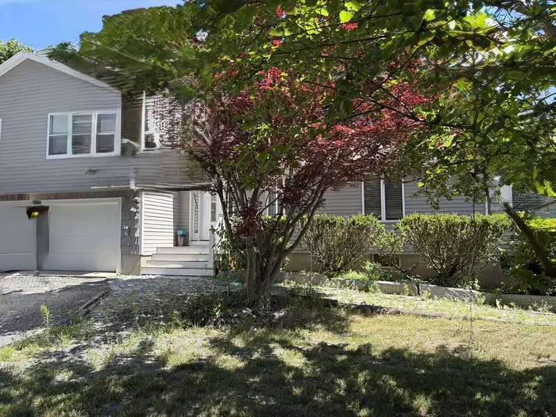 15 Crosby Street, Salem, MA 01970