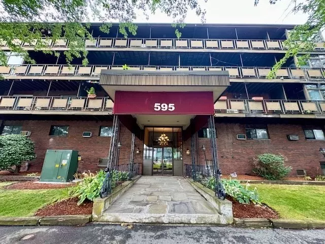 595 Revere Beach Pkwy #21, Revere, MA 02151
