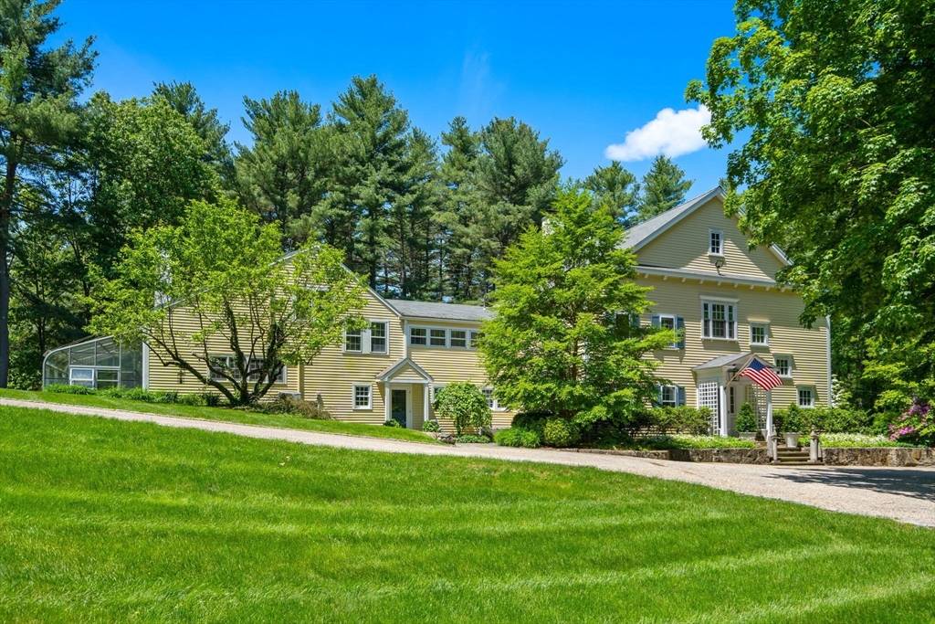 4 Claybrook Rd, Dover, MA 02030