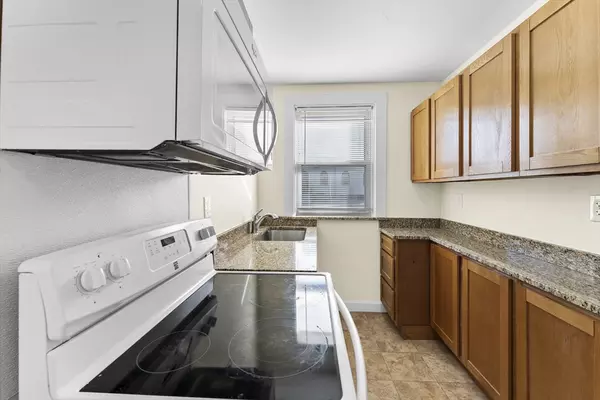 Boston, MA 02130,53 Brookside Ave #1