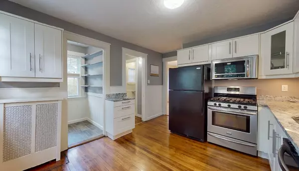Worcester, MA 01602,54 Beeching St #Left