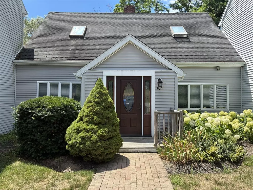 Wareham, MA 02576,40 Weaver Street #C