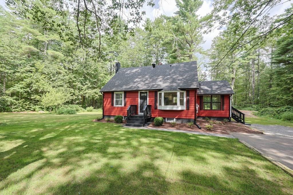 25 Bailey Rd, Townsend, MA 01469