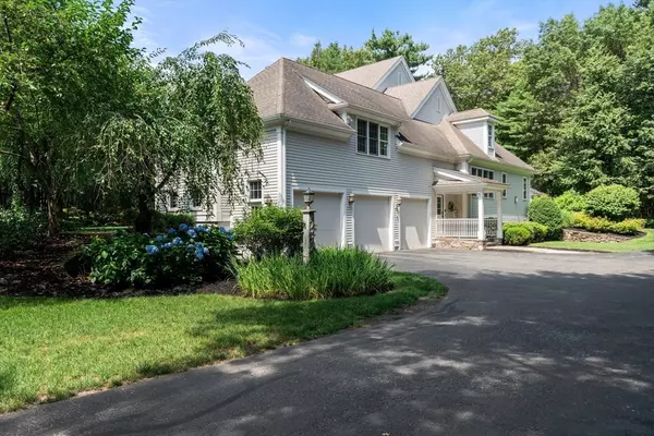 Bolton, MA 01740,114 Fox Run Rd