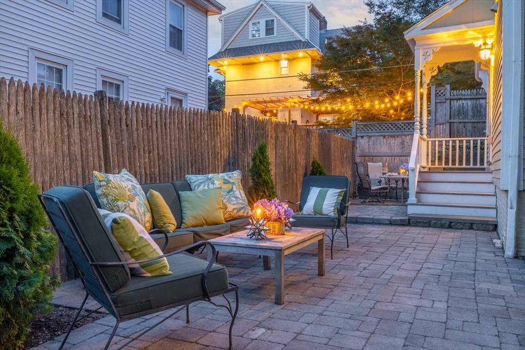 Winchester, MA 01890,5 Cutting Street