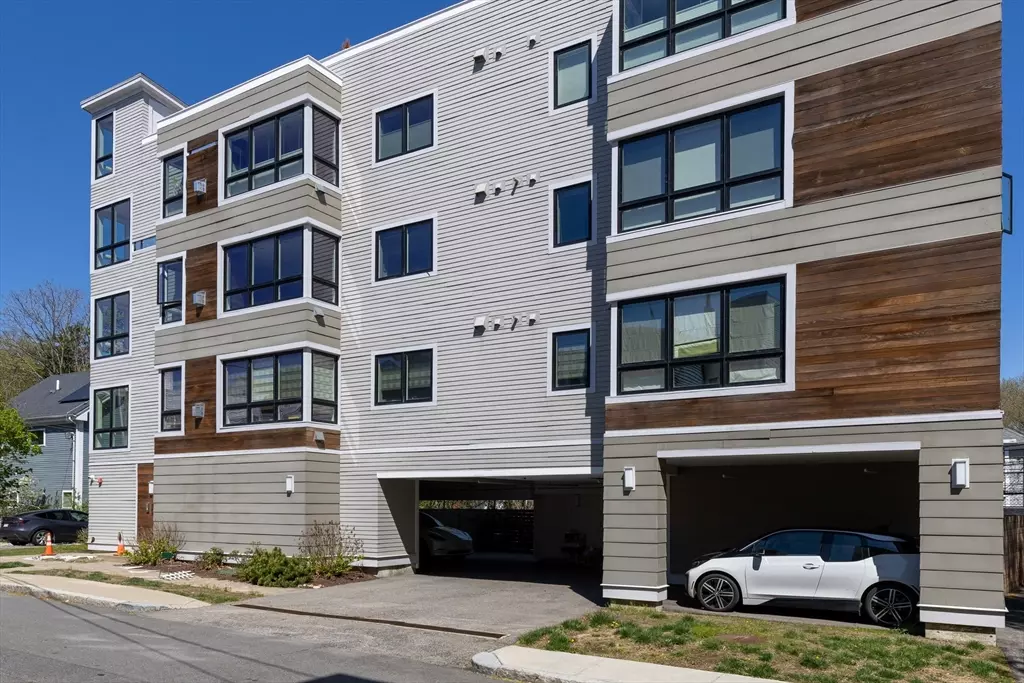 Brookline, MA 02445,60 Cameron Street #2