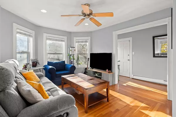 Somerville, MA 02145,64 Grant St. #2