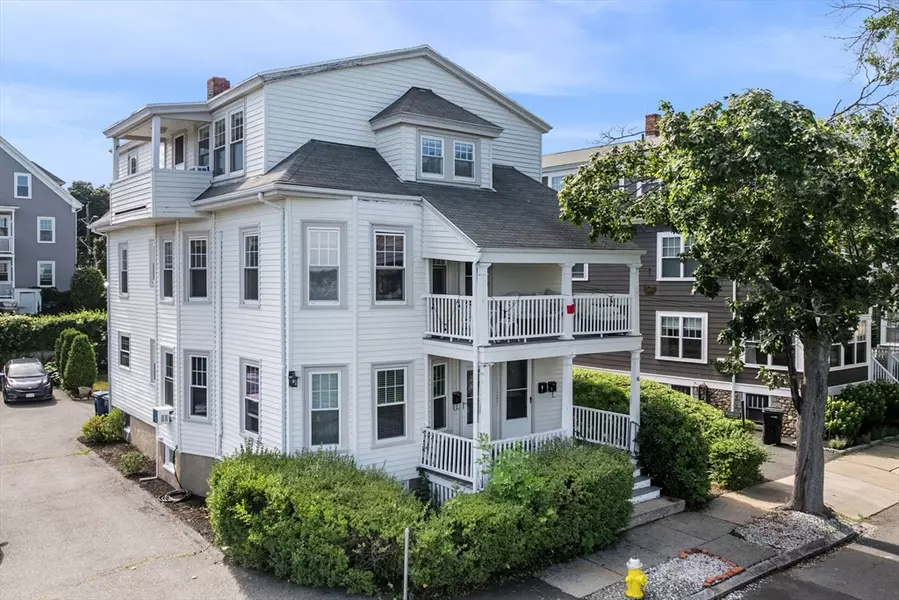 16 Glover St #3, Salem, MA 01970