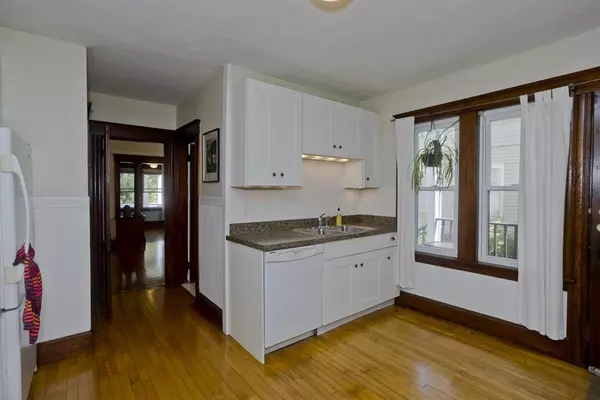 Northampton, MA 01060,11 Lyman Road #A