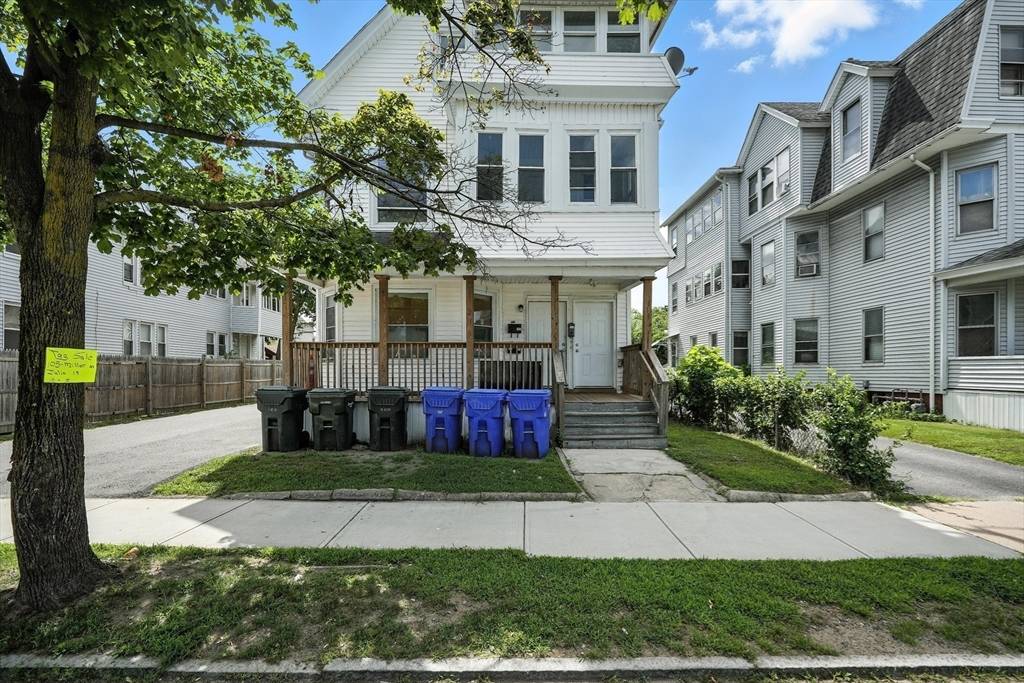 Springfield, MA 01104,731-733 Carew St