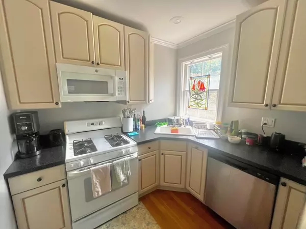 Boston, MA 02130,298 Lamartine St #2