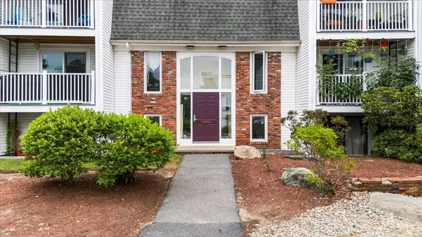 96 Main St #C5, Foxboro, MA 02035