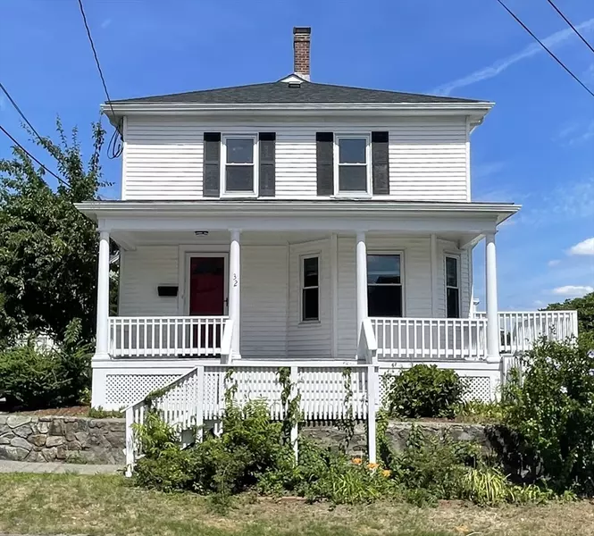 32 Bayard St, Dedham, MA 02026