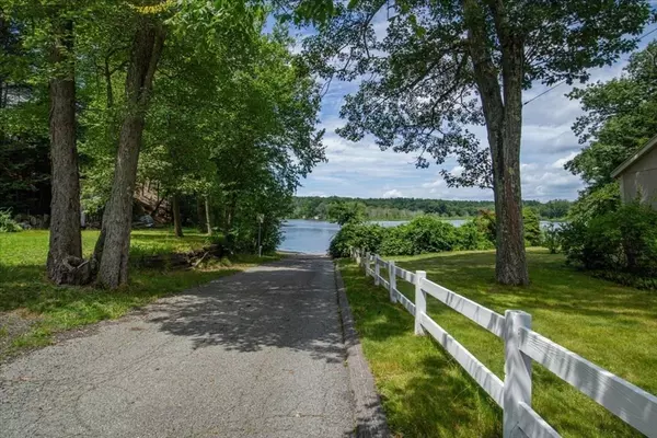 Norfolk, MA 02056,48 Lakeshore Dr