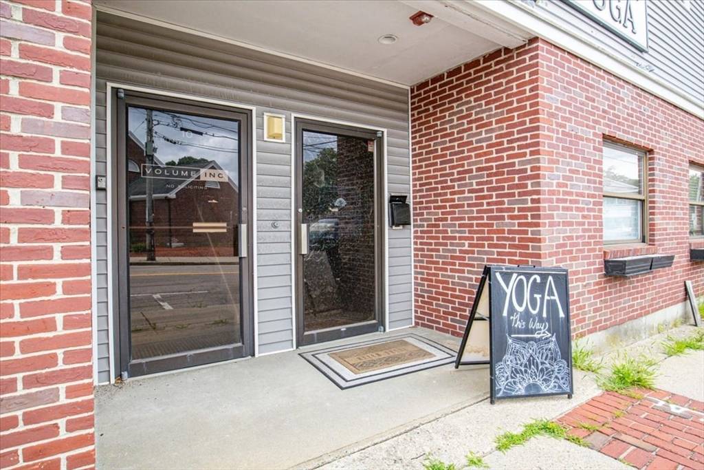 10 Billings St #1, Sharon, MA 02067