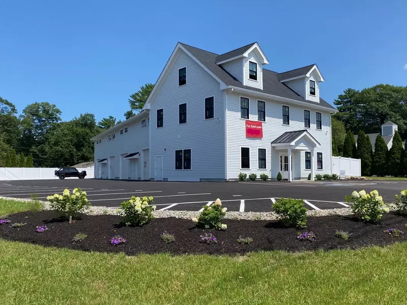 808 Chief Justice Cushing Hwy #2, Cohasset, MA 02025