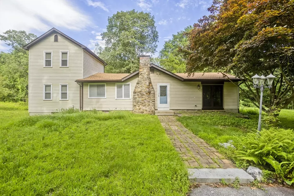 Hampden, MA 01036,159 N Monson Rd #1