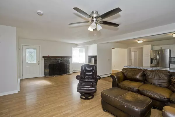 Hampden, MA 01036,159 N Monson Rd #1