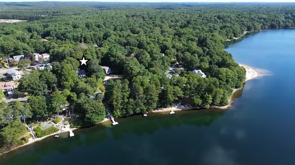 Falmouth, MA 02536,59 Whitecaps Drive
