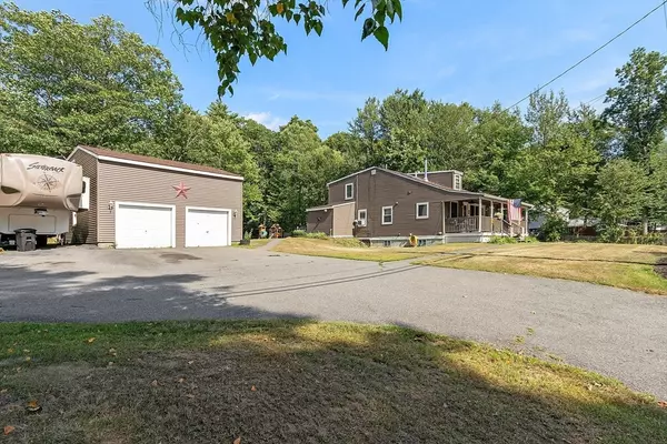 372 Townsend Harbor Rd, Lunenburg, MA 01462