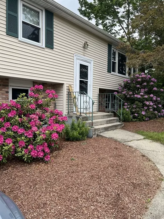 Milford, MA 01757,16 Cunniff Ave