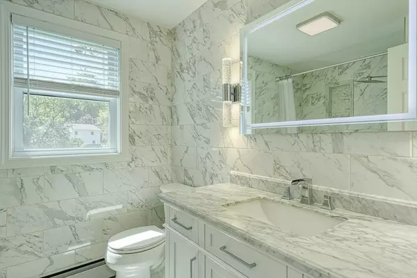 Hudson, MA 01749,13 Woodland Dr