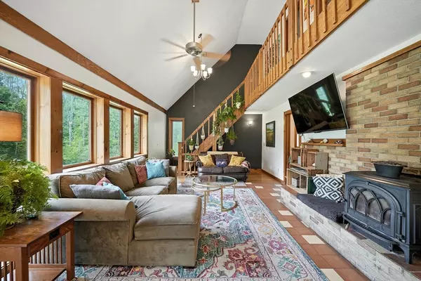 Ashfield, MA 01330,1327 Williamsburg Road