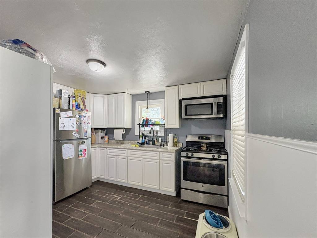 Springfield, MA 01104,4 Cuff Ave