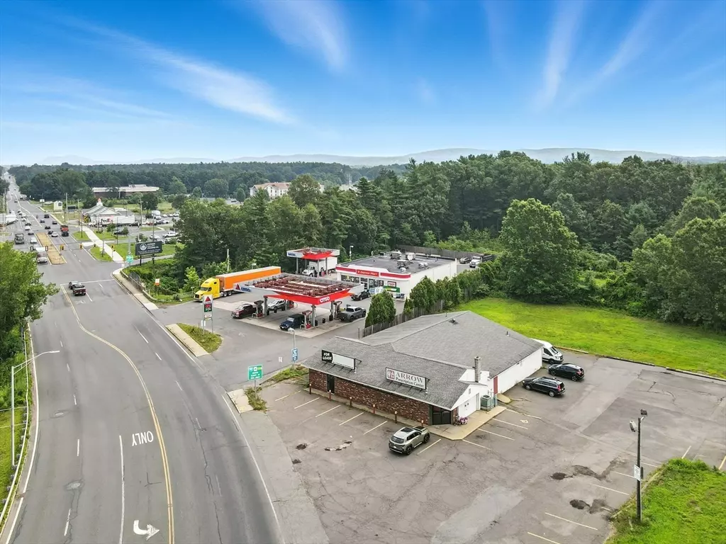 Westfield, MA 01085,427 N Elm St