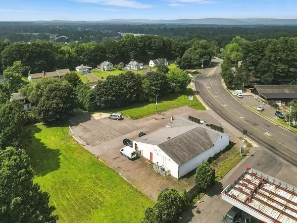 Westfield, MA 01085,427 N Elm St