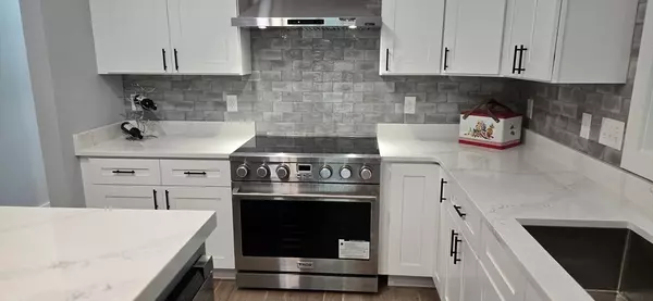Uxbridge, MA 01569,14 Brown Terrace