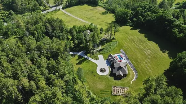 250 West St, Lenox, MA 01240