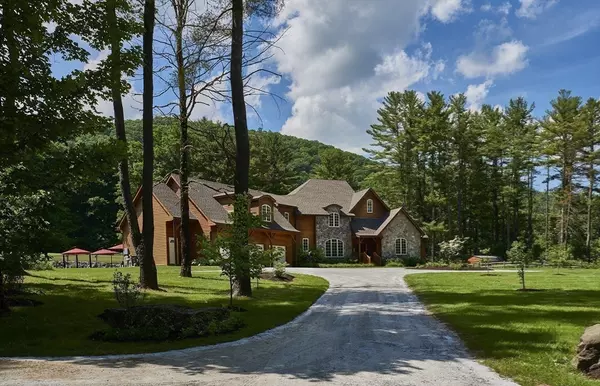 Lenox, MA 01240,250 West  St