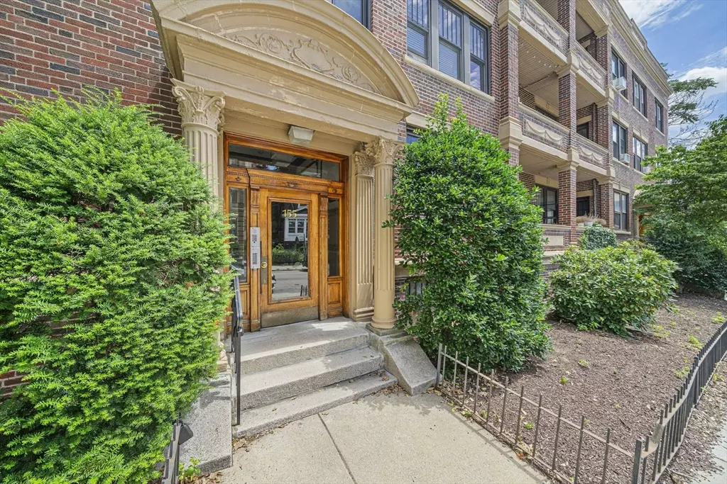 Boston, MA 02135,155 Strathmore #12A