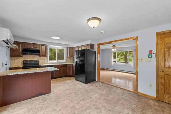 Templeton, MA 01468,80 S Main St