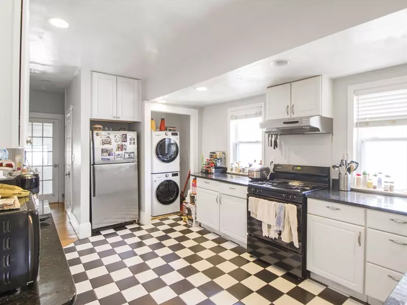 17 Allen Street #2, Cambridge, MA 02140