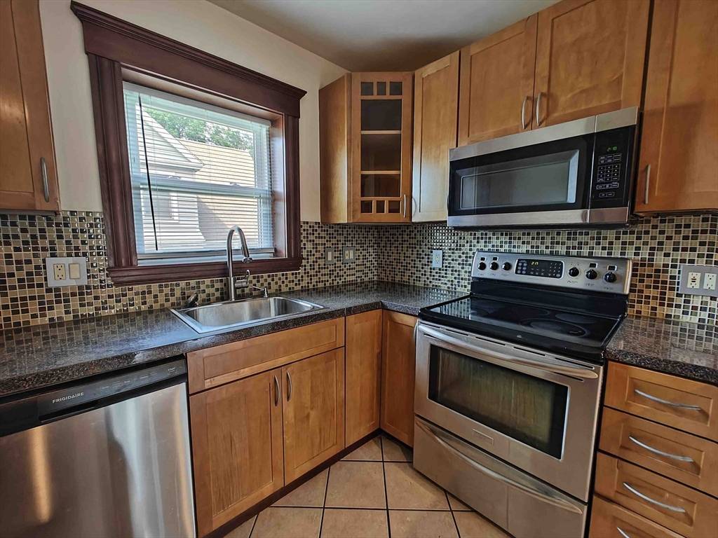 152 Glendale Road #152, Quincy, MA 02169