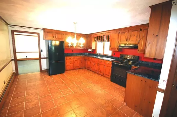 Norfolk, MA 02056,89 Medway St