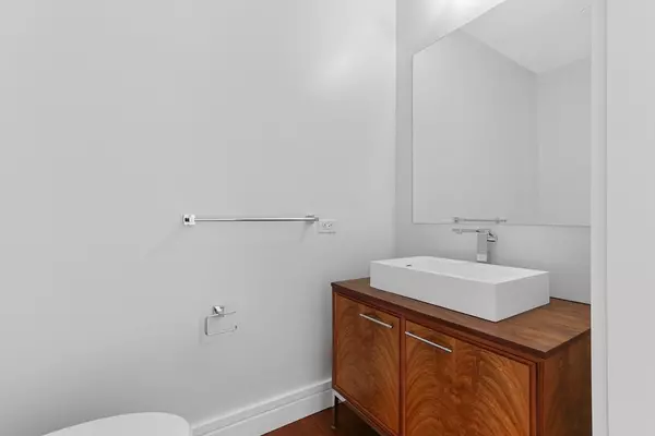 Boston, MA 02115,1 Dalton St #3108