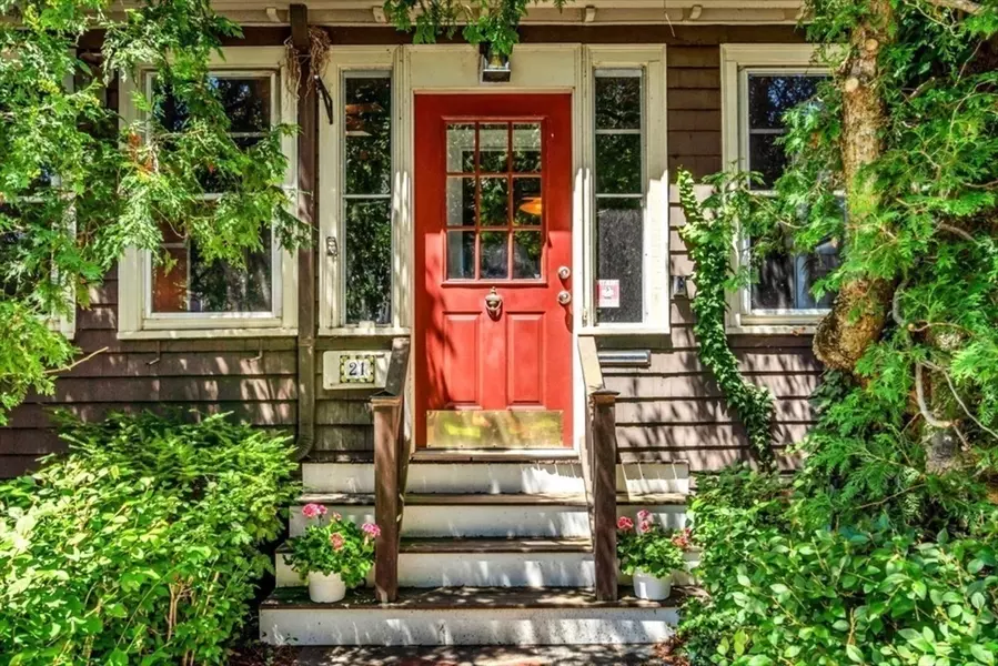 21 Priest Road, Watertown, MA 02472