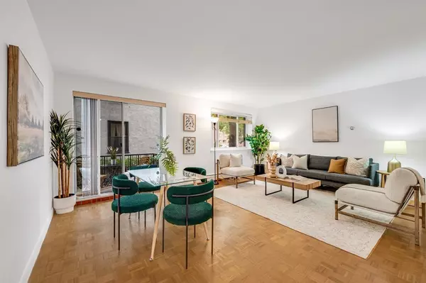 Cambridge, MA 02138,9 Chauncy Street #20