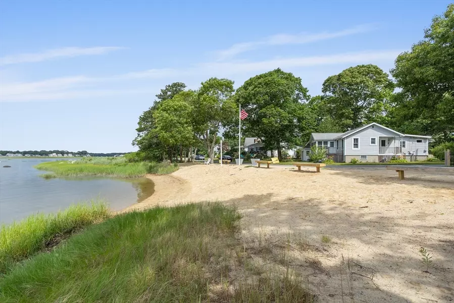 20 Bayside Avenue, Wareham, MA 02571