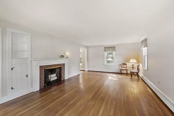 Andover, MA 01810,22 Lincoln Circle West